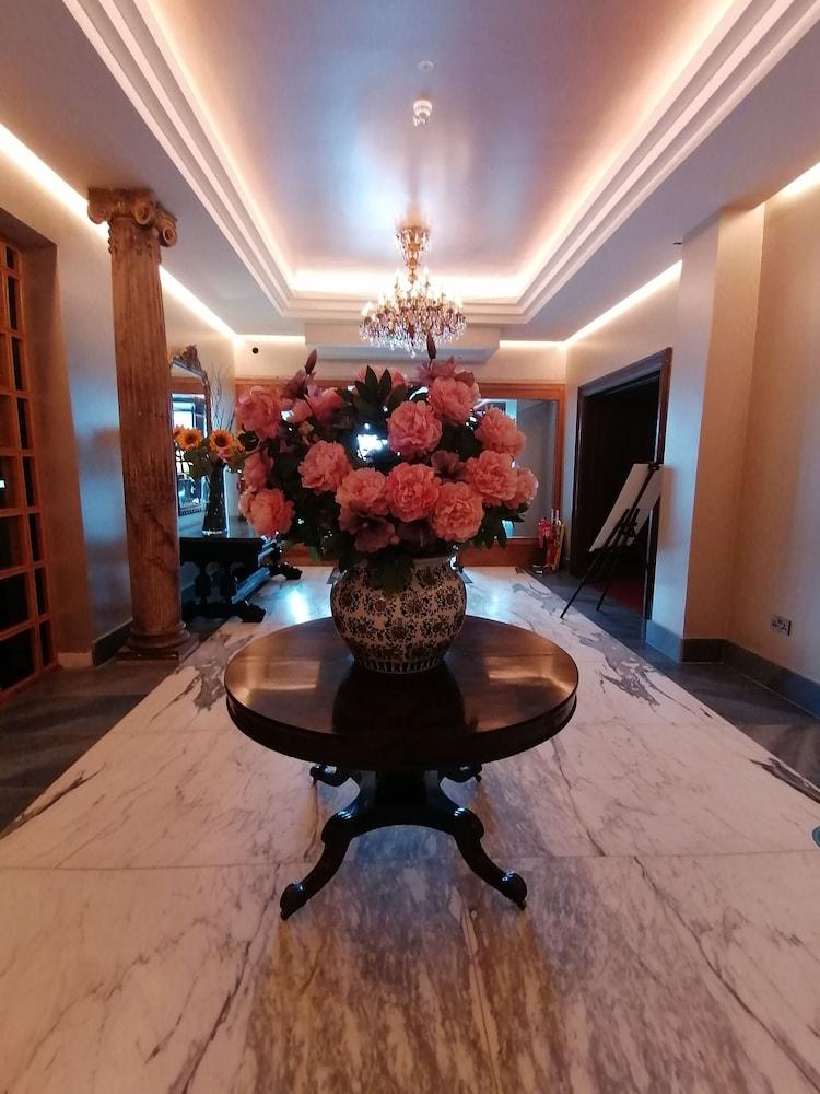 Hotel The Victoria 3*